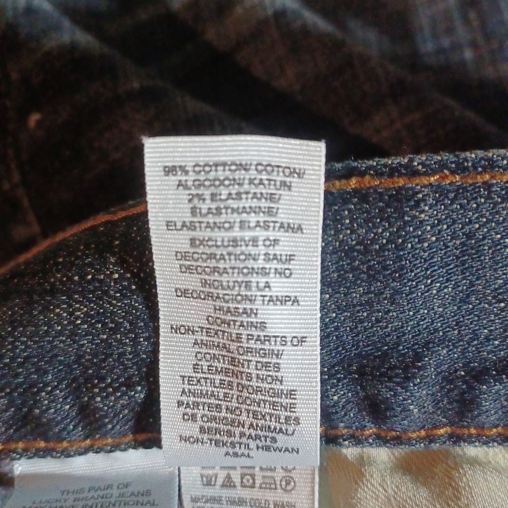639038....Lucky Brand Straight leg Jeans Size W36 L30, 11"Rise - Picture 7 of 7